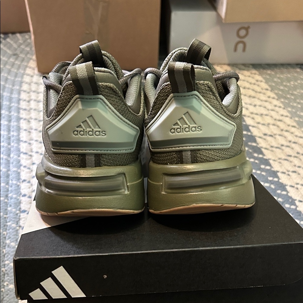 adidas Racer TR23 - Picture 4 of 9